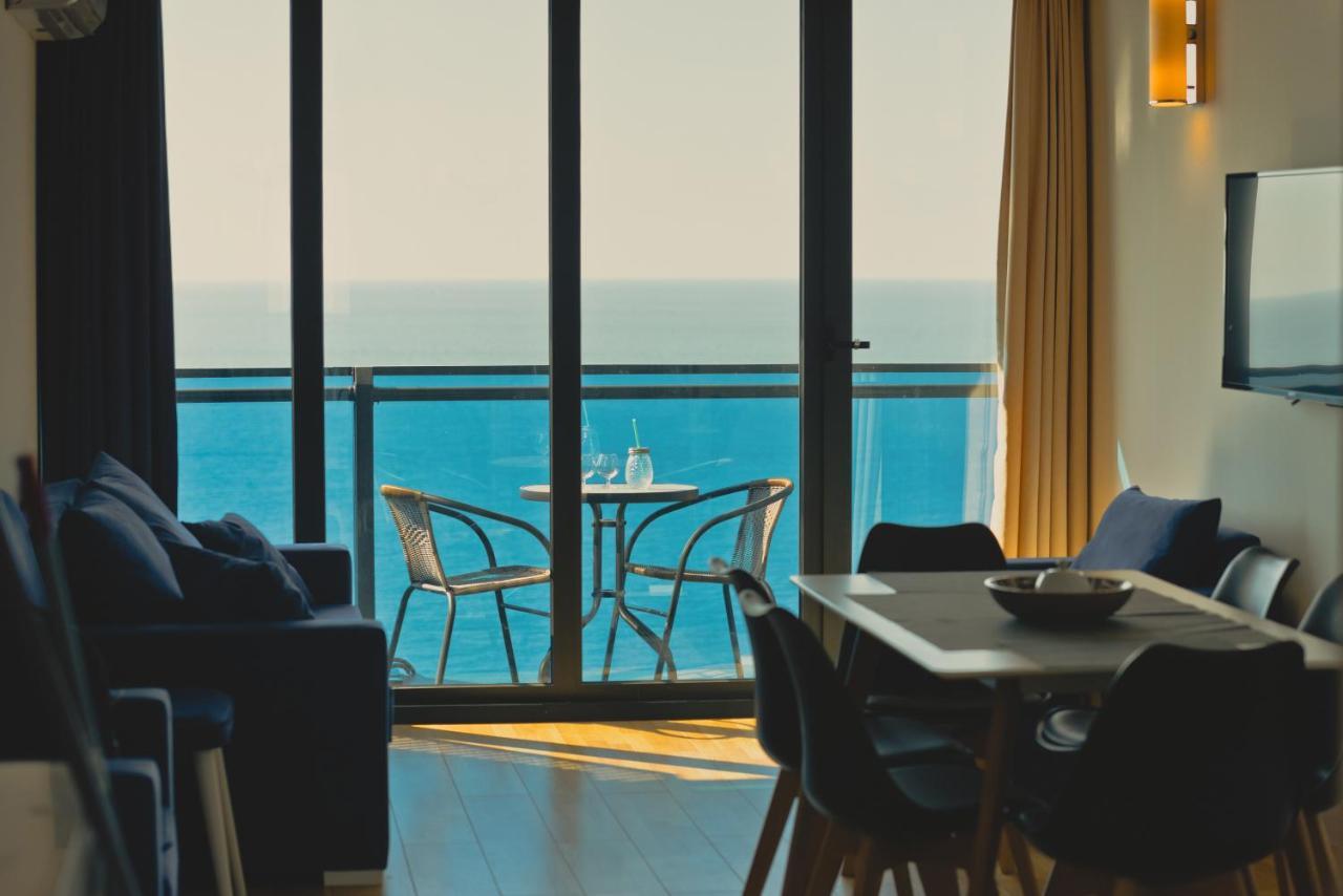 Orbi City Aparthotel Batumi Ngoại thất bức ảnh