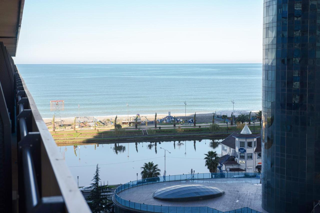 Orbi City Aparthotel Batumi Ngoại thất bức ảnh