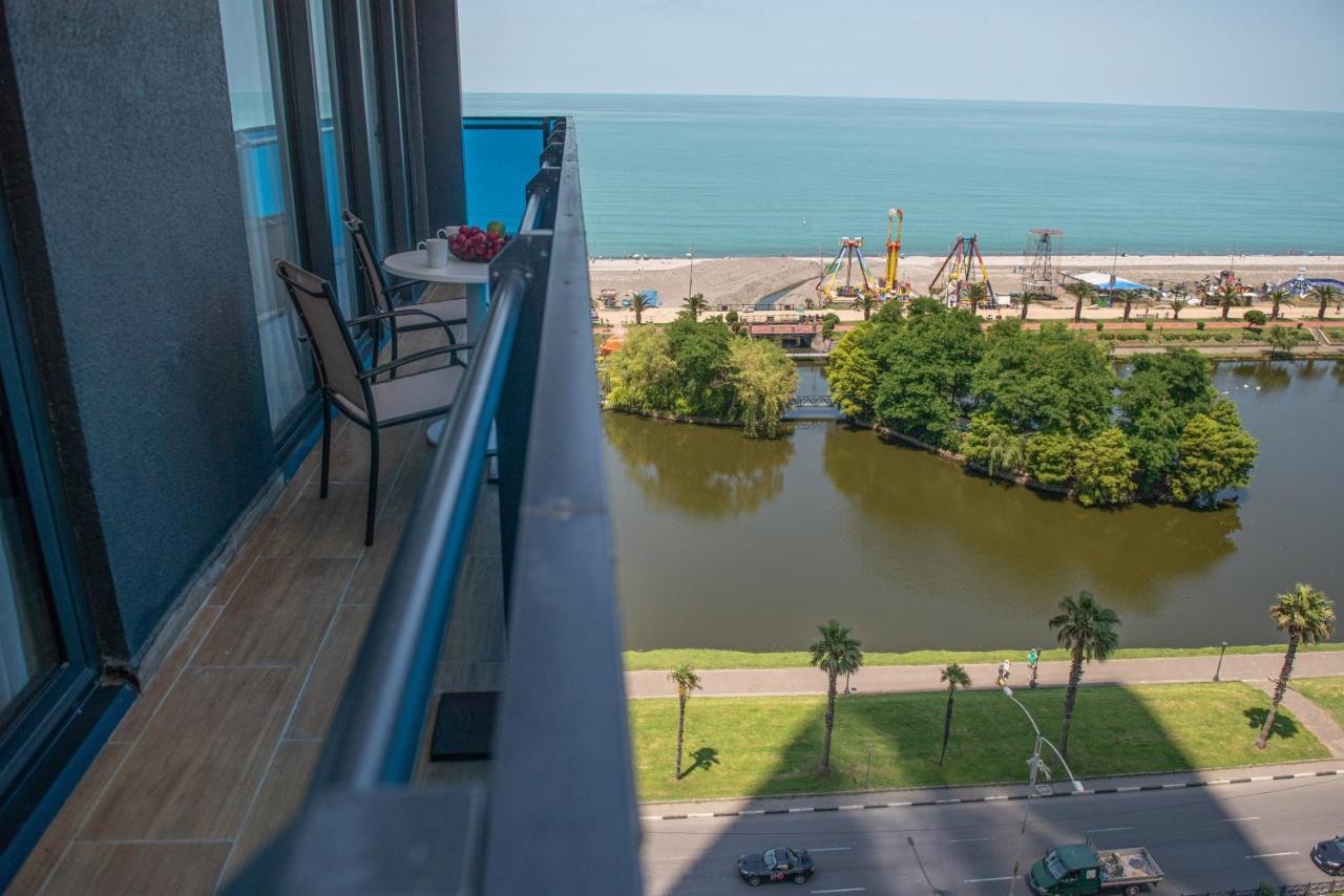 Orbi City Aparthotel Batumi Ngoại thất bức ảnh