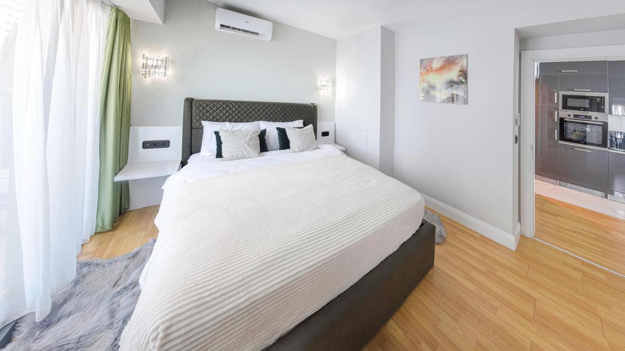 Orbi City Aparthotel Batumi Ngoại thất bức ảnh
