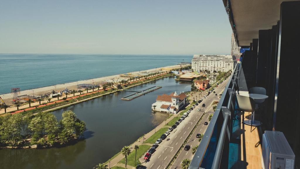Orbi City Aparthotel Batumi Ngoại thất bức ảnh