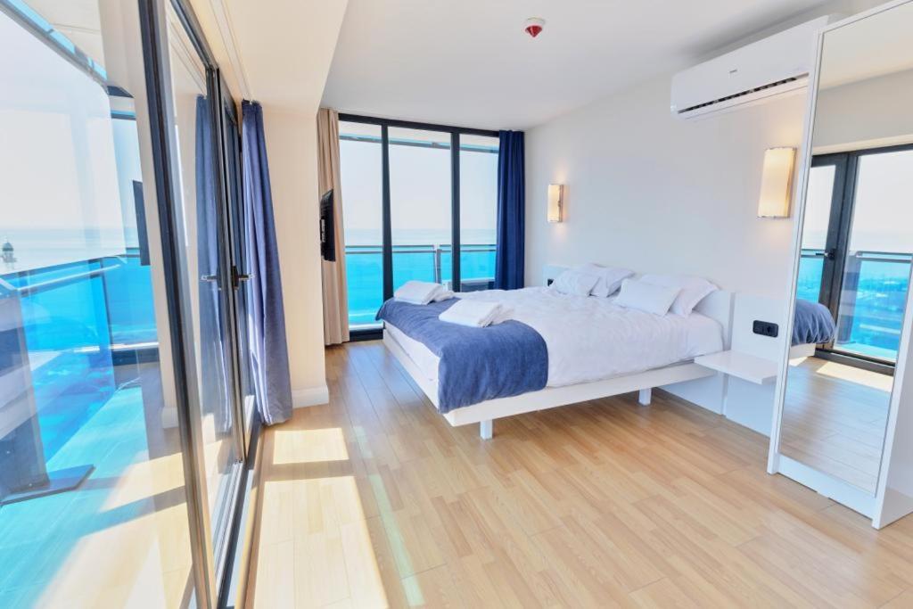 Orbi City Aparthotel Batumi Ngoại thất bức ảnh