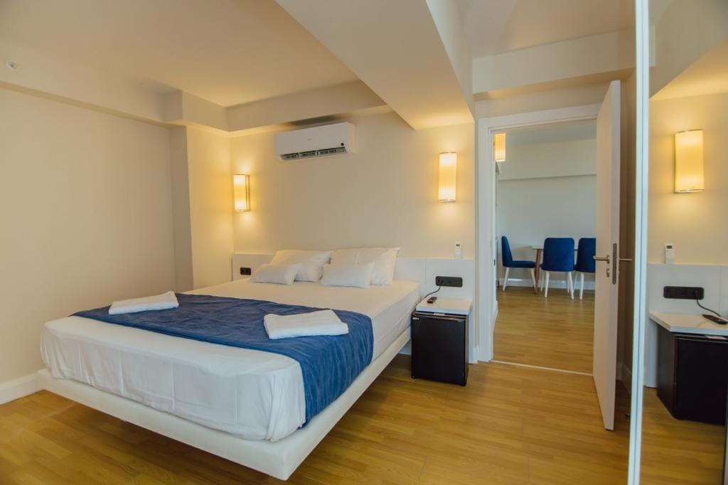 Orbi City Aparthotel Batumi Ngoại thất bức ảnh